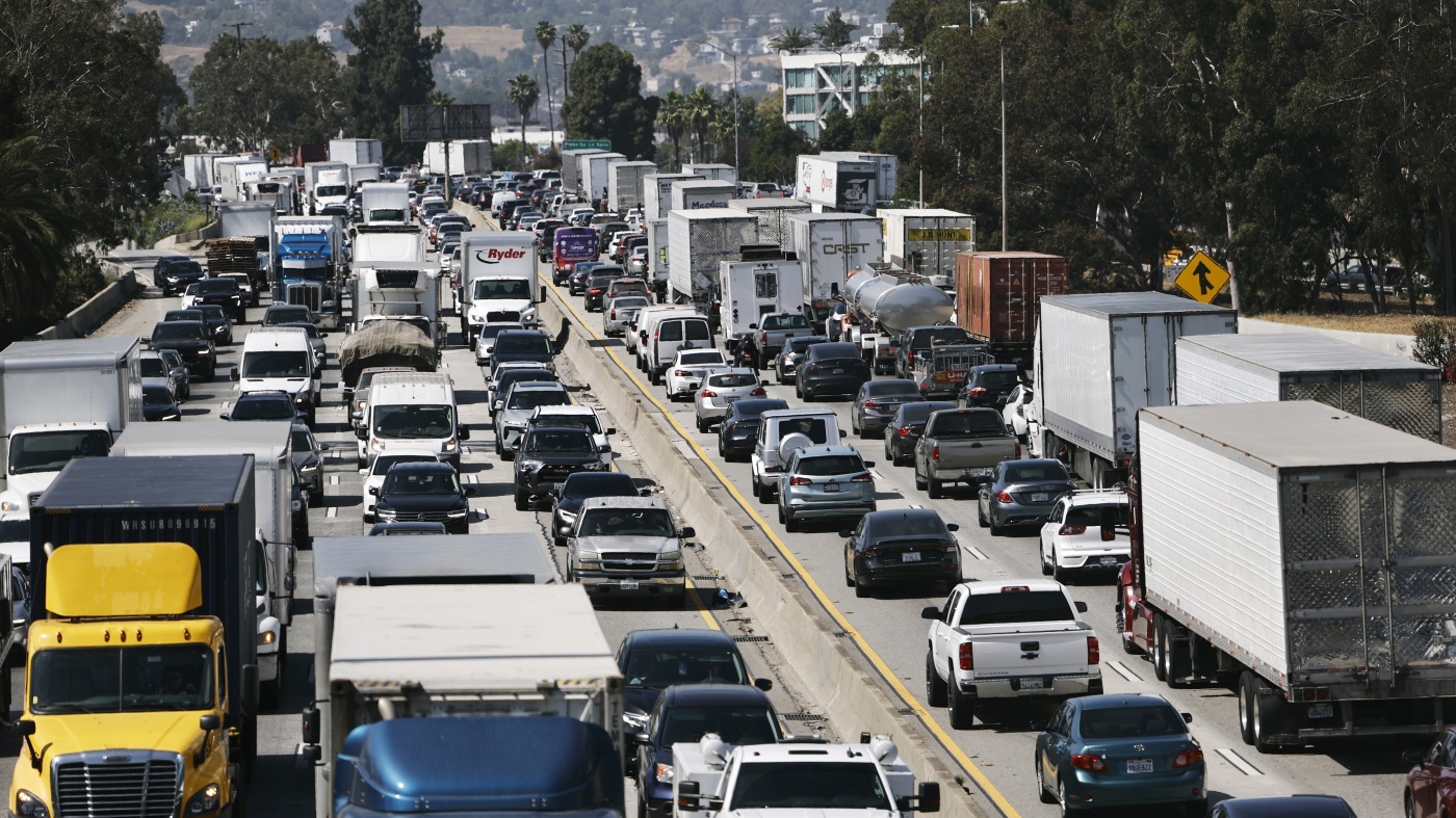 States DMVs warn about the latest smishing scam targeting phones : NPR