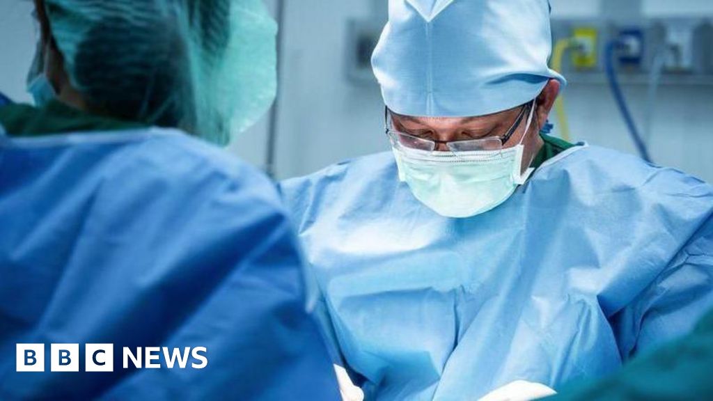 Hospital backlog drops to lowest level in two years in England