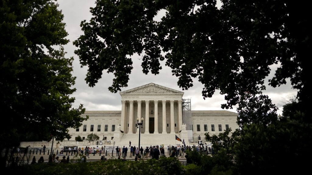 Supreme Court gives Trump a wave of victories in final week : NPR