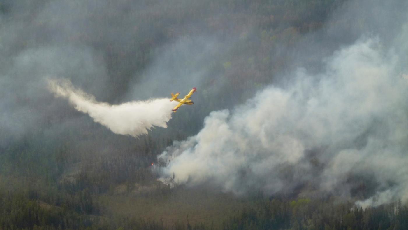 Thousands evacuated in Canada as wildfires threaten air quality in parts of the U.S. : NPR