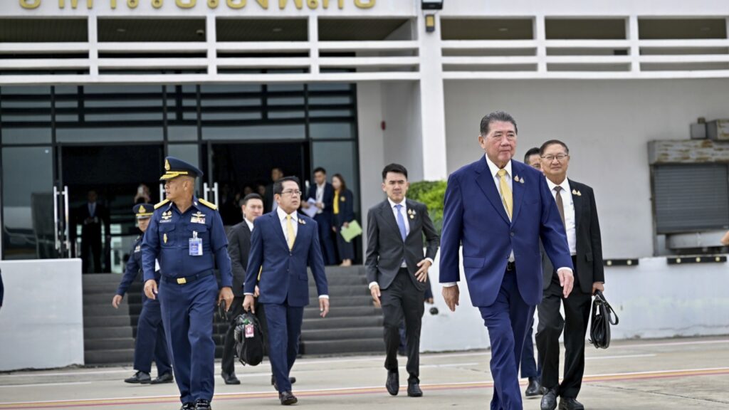 Cambodian and Thai leaders hold ceasefire talks in Malaysia : NPR