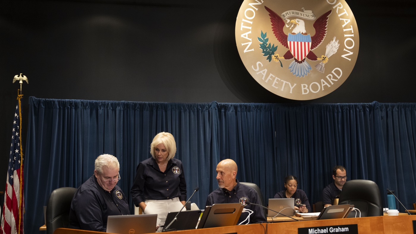 3 big takeaways from the NTSB hearing on the DCA collision : NPR