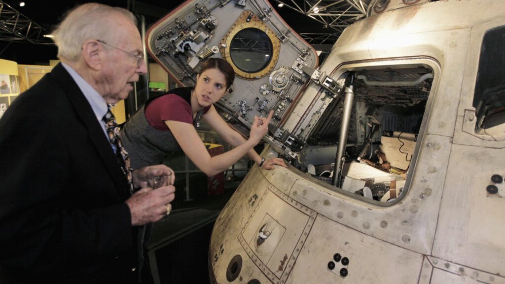 Jim Lovell, former astronaut and Apollo 13 commander, has died : NPR