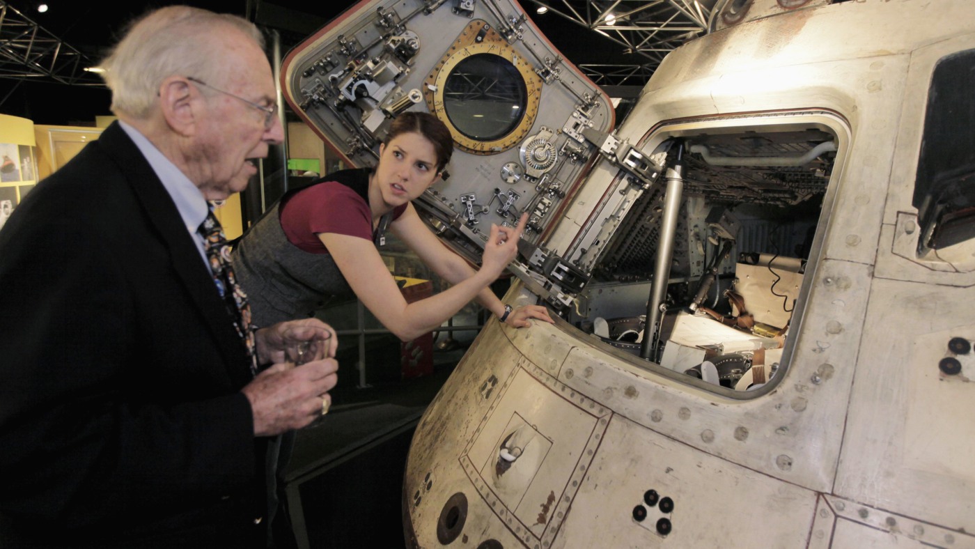 Jim Lovell, former astronaut and Apollo 13 commander, has died : NPR