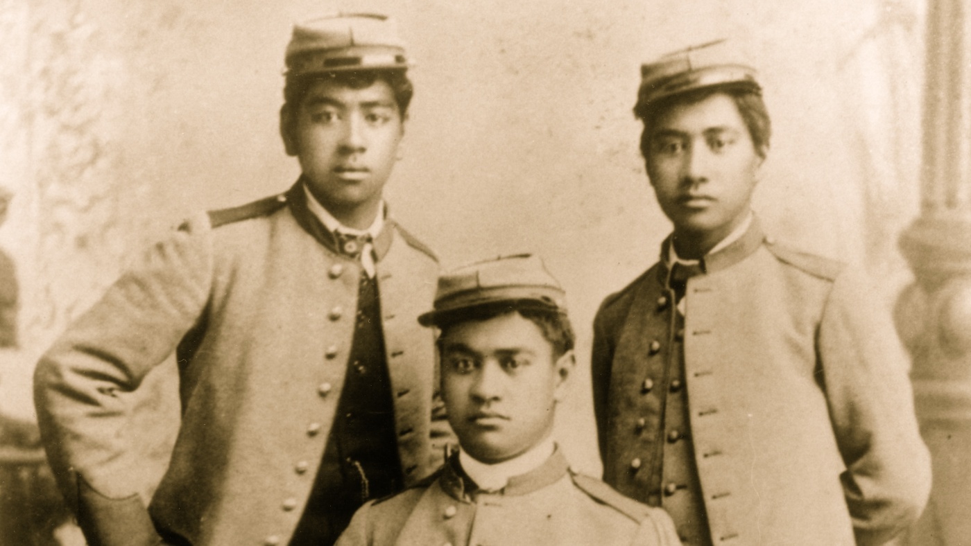 'Princes of Surf' explores how Hawaiian teens brought surfing to the mainland : NPR