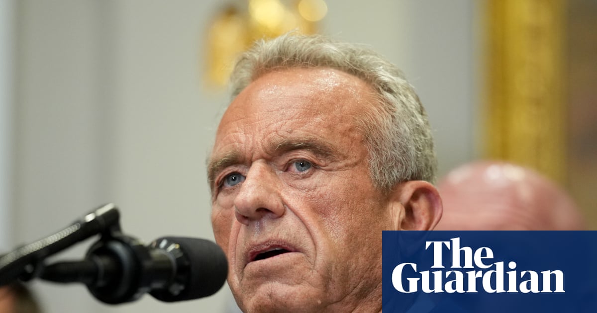 ‘Distracting the public’: group of health professionals call for RFK Jr to be removed | Trump administration