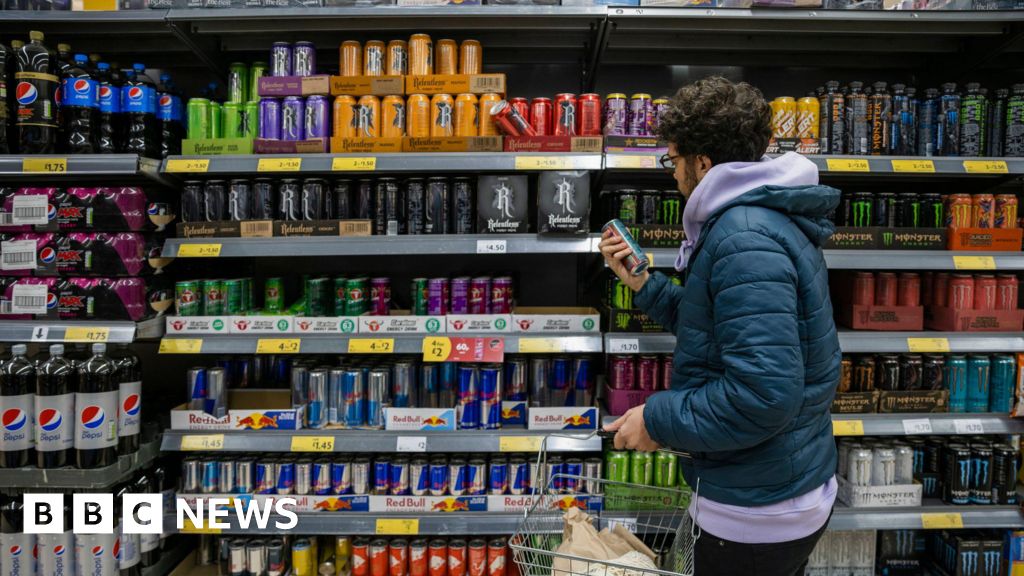 Energy drinks to be banned for under 16s